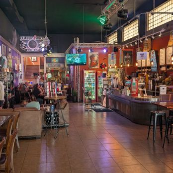Classic Rock Coffee Co & Kitchen - Coffee & Tea Near Me - Navasota, Texas