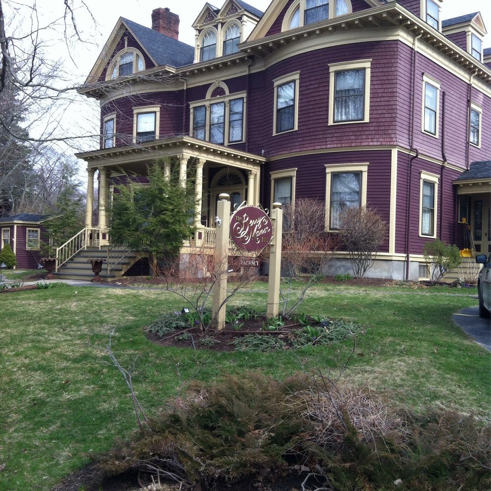 Berry Manor Inn - Hotels Near Me - Rockland, Maine Berry Manor Inn - Hotels Near Me - Rockland, Maine