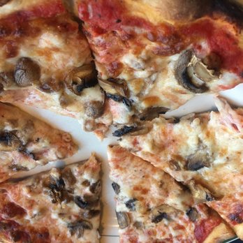 Venezia Italian Restaurant - Beef and mushroom - Italian Near Me - Advance, North Carolina