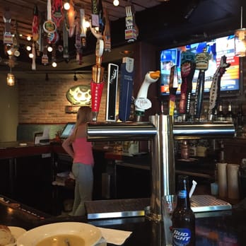 Jackson's Restaurant - American Near Me - Commack, New York