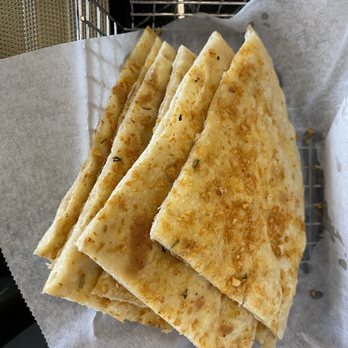 Yellow Handi Indian Cuisine - Garlic Naan - Indian Near Me - Conyers, Georgia