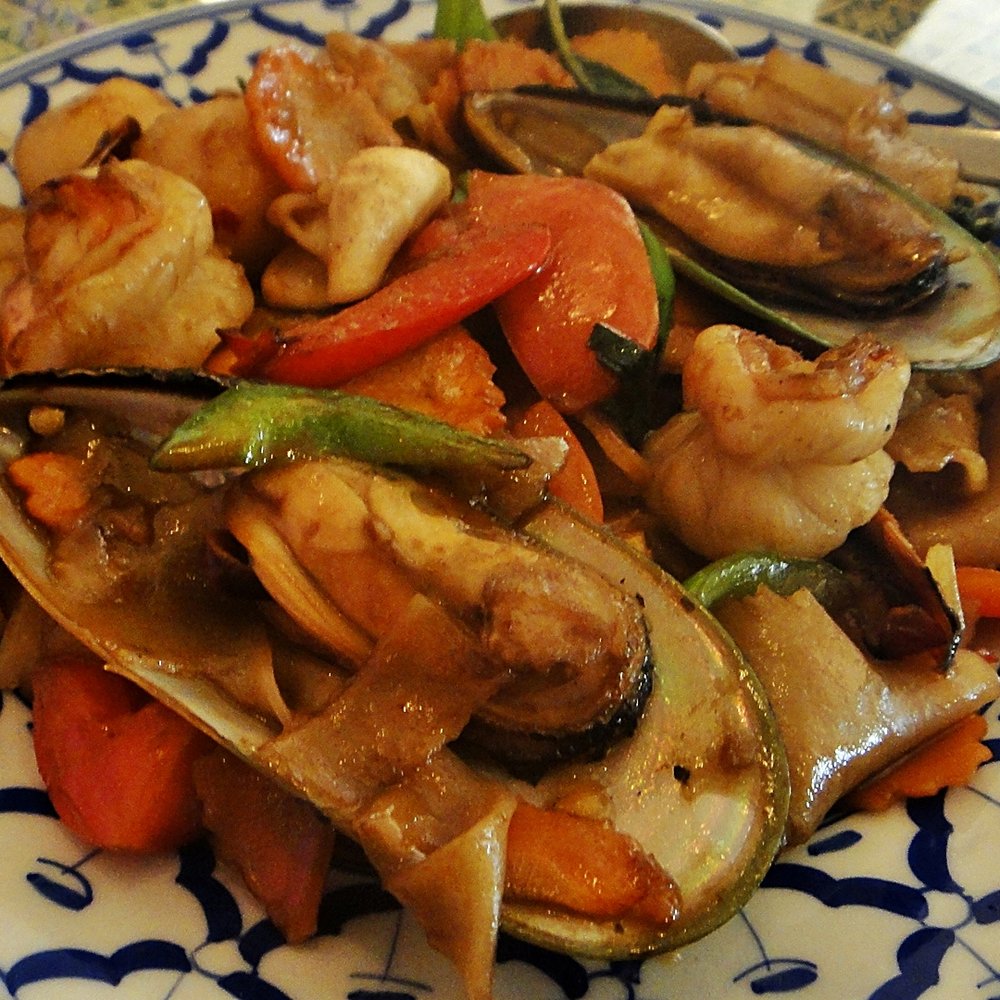 Ruang Thai - Pad Kee Mow with Seafood - Thai Near Me - Plano, Texas Ruang Thai - Pad Kee Mow with Seafood - Thai Near Me - Plano, Texas