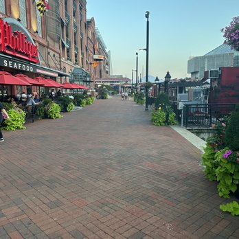 Phillips Seafood - Seafood Near Me - Baltimore, Maryland Phillips Seafood - Seafood Near Me - Baltimore, Maryland