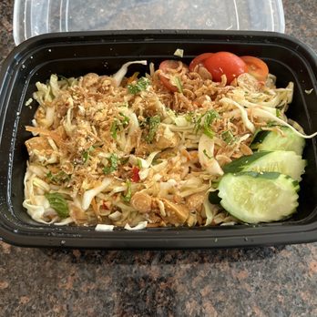 Pho 'n Rice - Goi Salad - Vietnamese Near Me - Somerville, Massachusetts