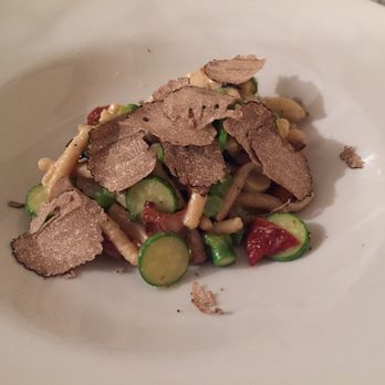 Bacaro - Amazing pasta with shaved truffle - Italian Near Me - Barcelona, B