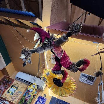 Java Jazz & Soup Nutz - Decor - Coffee & Tea Near Me - Lahaina, Hawaii