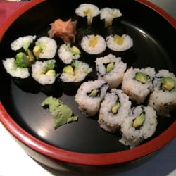 Aqua Edo - California et maki végétarien