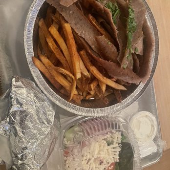 Kuzina - Gyro Platter - Mediterranean Near Me - Staten Island, New York Kuzina - Gyro Platter - Mediterranean Near Me - Staten Island, New York