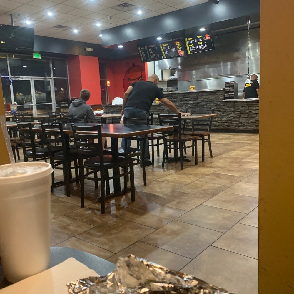 Love how they keep the tables clean! Love how they keep the tables clean!