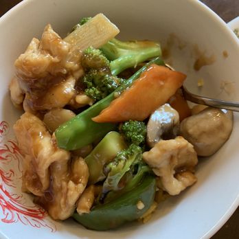 Red Bowl - 43. Chicken with Mixed Vegetables - Asian Fusion Near Me - Grand Rapids, Michigan Red Bowl - 43. Chicken with Mixed Vegetables - Asian Fusion Near Me - Grand Rapids, Michigan