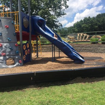 Pineville Lake Park - Parks Near Me - Pineville, North Carolina