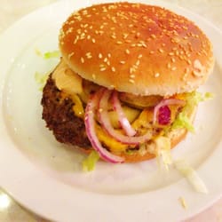 Burger Lounge - Der Elvis Presley Burger mit 125gr Fleisch, Käse und Hausmannsdressing