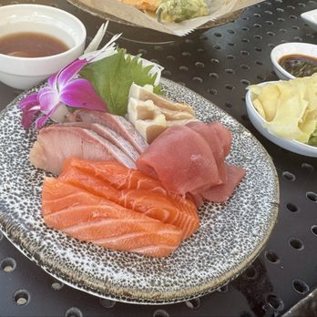 Sushi Exchange - Combo Sashimi - Sushi Bars Near Me - San Diego, California Sushi Exchange - Combo Sashimi - Sushi Bars Near Me - San Diego, California