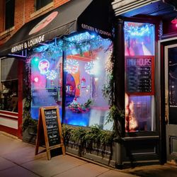 Embe Eatery and Lounge