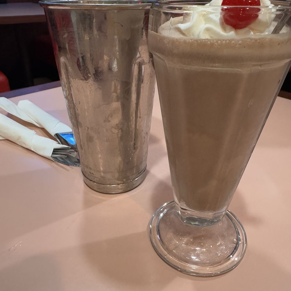 Peggy Sue's - Milk Elvis Presley Shakes & Malts - Diners Near Me - Mesquite, Nevada Peggy Sue's - Milk Elvis Presley Shakes & Malts - Diners Near Me - Mesquite, Nevada
