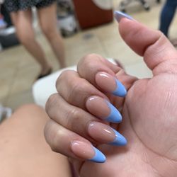 AQ Nails Salon