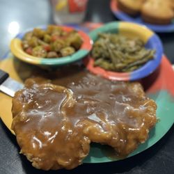 Tony G's Soul Food - Smothered steak