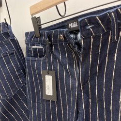 PAIGE - Desert Hills Premium Outlet - Jeans with gold metallic stripes ( actually glitter ) I loved it