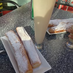 Jijonenca - Horchata con fartons caseros