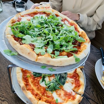 Starbelly - Starbelly bacon pizza with jalapeño, arugula & green goddess dressing | 17 - New American Near Me - San Francisco, California Starbelly - Starbelly bacon pizza with jalapeño, arugula & green goddess dressing | 17 - New American Near Me - San Francisco, California