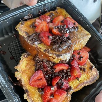 Lady C’s - French toast - Breakfast & Brunch Near Me - Tarzana, California