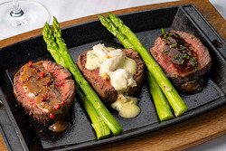 Perry's Steakhouse & Grille by null