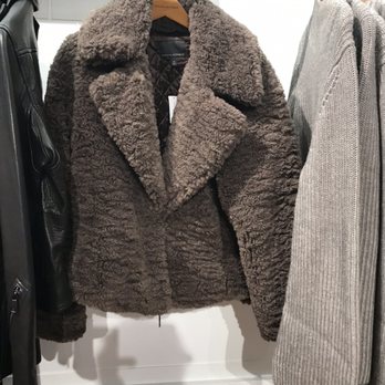 Banana Republic - Coat - Women's Clothing Near Me - Pasadena, California