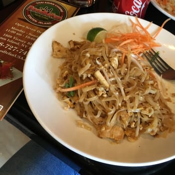 Noodlefan - Pad Thai Noodles lunch special - Thai Near Me - Castleton Corners, New York Noodlefan - Pad Thai Noodles lunch special - Thai Near Me - Castleton Corners, New York