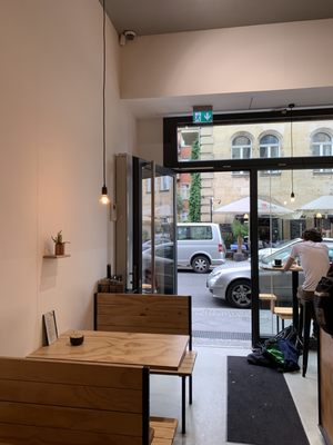 Refinery High End Coffee by null