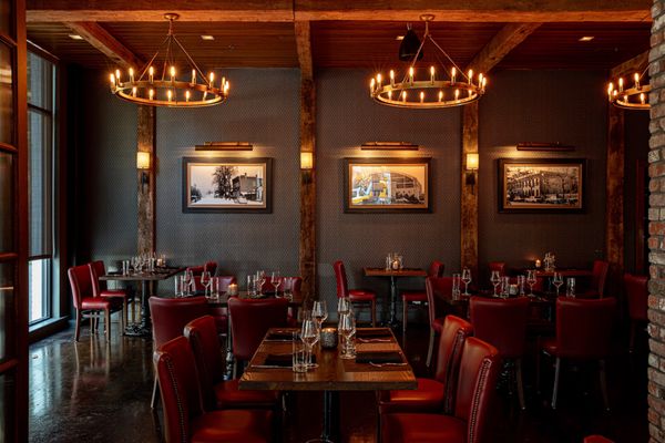 Oak Steakhouse by null