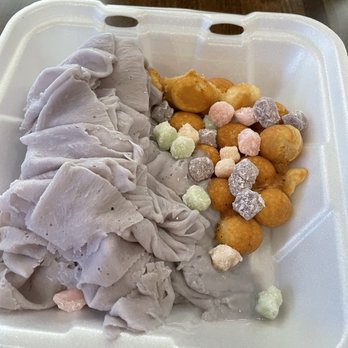 Snowdaes - Desserts Near Me - Lowell, Massachusetts