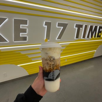 Sunright Tea Studio - Burlingame - Sunright Boba Milk Tea  75% sweet  Normal ice  Mochi  Cheese Foam - Bubble Tea Near Me - Burlingame, California