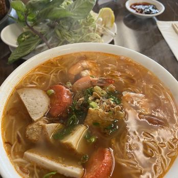 Yum Yum Pho - Big hot bowl of Vietnamese crab noodle soup (bun rieu) and fresh veggies. So yummy! MARCH 2024 - Vietnamese Near Me - Aiea, Hawaii