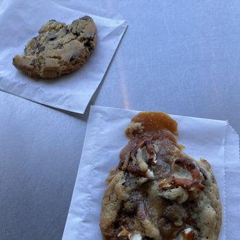 Cookie Good - Caramel Pretzel Chocolate Chunk Cookie - Bakeries Near Me - Santa Monica, California