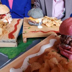 El Brasileiro - Awesome hamburgers!