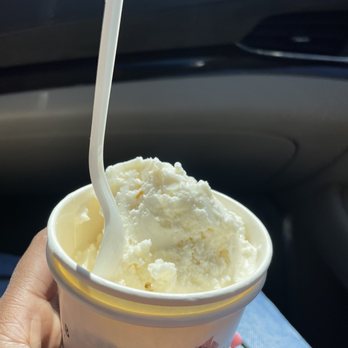 N7 Kream Lab - Vanilla ice cream - Ice Cream & Frozen Yogurt Near Me - Avondale Estates, Georgia