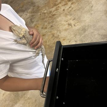 Valley Pet & Supply - Beardie - Pet Stores Near Me - La Puente, California