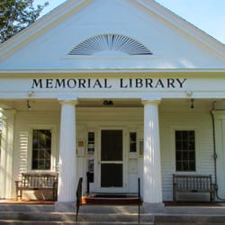 Boothbay Public Library - Lovely old building