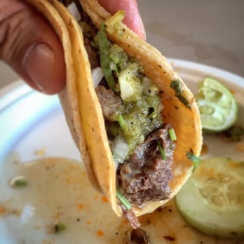 Tacos El Grande - Taco de Cabeza, $2 -- MMMMMEXTACY! - Street Vendors Near Me - Oakland, California
