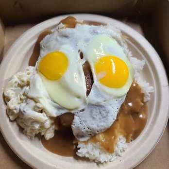 Rainbow Drive-In - Loco Moco - Hawaiian Near Me - Honolulu, Hawaii Rainbow Drive-In - Loco Moco - Hawaiian Near Me - Honolulu, Hawaii