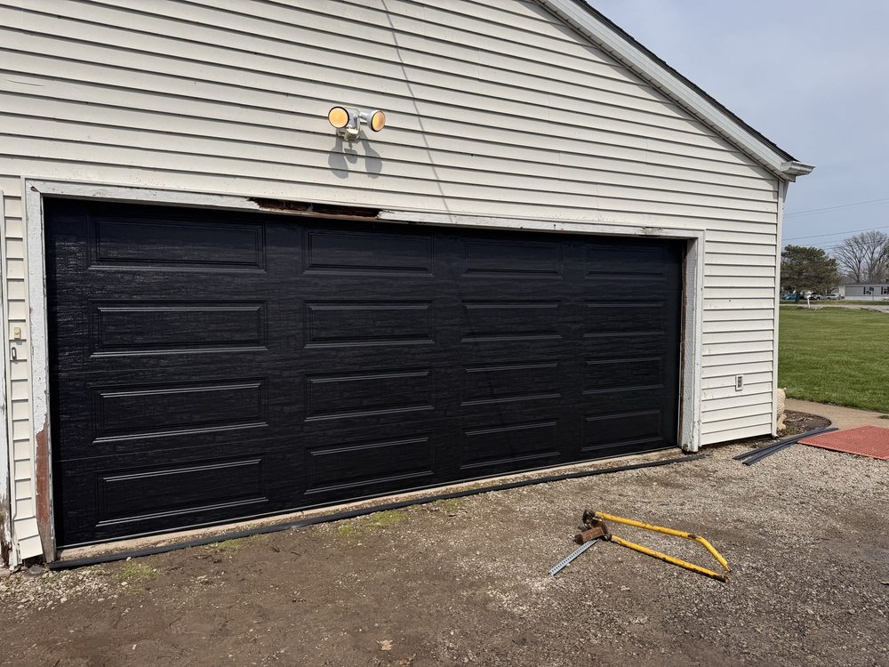 Ng Overhead Garage Door Company - Garage Door Contractor in Wakeman, OH