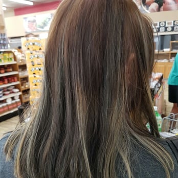 King Salon - The back. Right after the salon. At least 5 different colors and patchy and dry. - Hair Salons Near Me - Houston, Texas King Salon - The back. Right after the salon. At least 5 different colors and patchy and dry. - Hair Salons Near Me - Houston, Texas