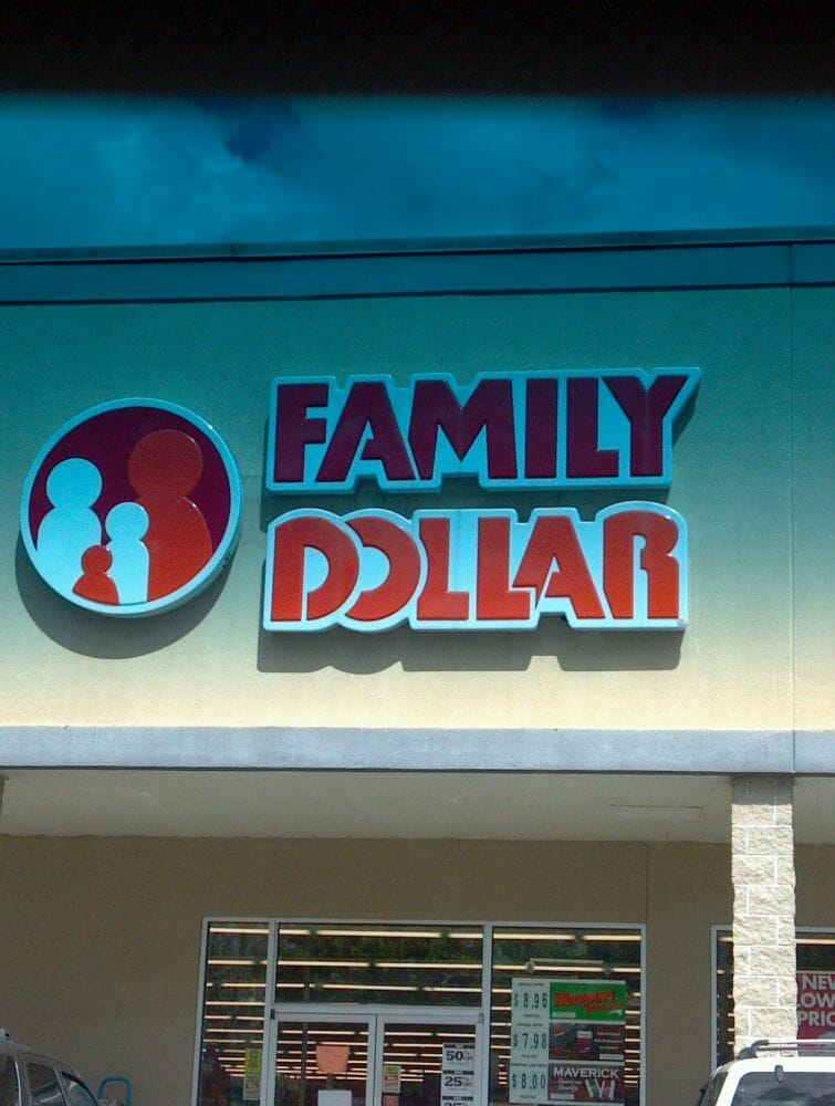 FAMILY DOLLAR 33 Main Ave, Wynantskill, New York Discount Store