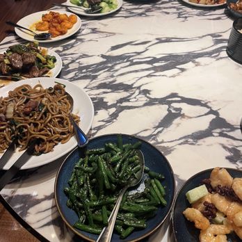 Panda Inn - So many dishes. Green beans, Honey Walnut Shrimp, Orange Chicken, chow mien noodles and Fried Rice - Chinese Near Me - Pasadena, California Panda Inn - So many dishes. Green beans, Honey Walnut Shrimp, Orange Chicken, chow mien noodles and Fried Rice - Chinese Near Me - Pasadena, California