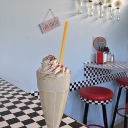 Mom's Diner