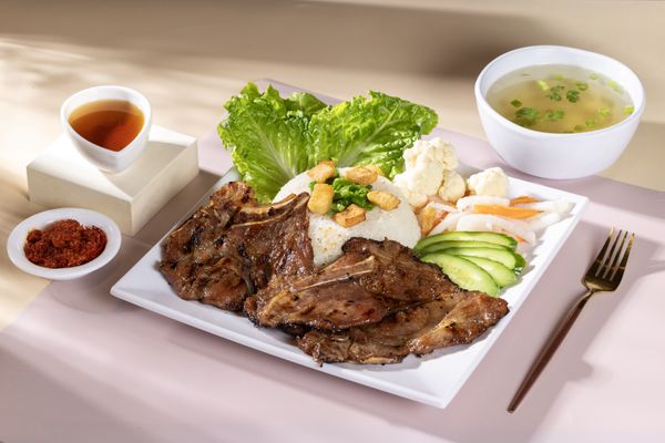 Pho Leo & Grill by null
