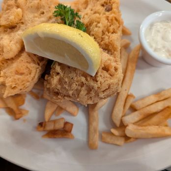 Robin Hood British Pub - Fish & chips - British Near Me - Sherman Oaks, California Robin Hood British Pub - Fish & chips - British Near Me - Sherman Oaks, California