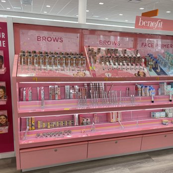 Ulta Beauty - Beautiful displays! - Cosmetics & Beauty Supply Near Me - Dallas, Texas