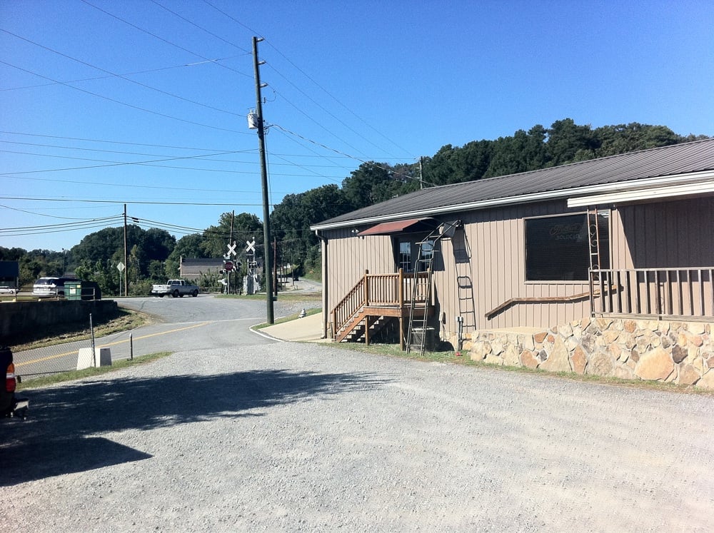 MITCH’S ARCHERY Updated August 2024 115 Longview Dr, Canton