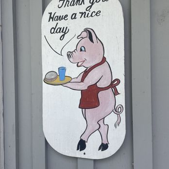 Bar-B-Que Wagon - Signage outside - Barbeque Near Me - Bryson City, North Carolina